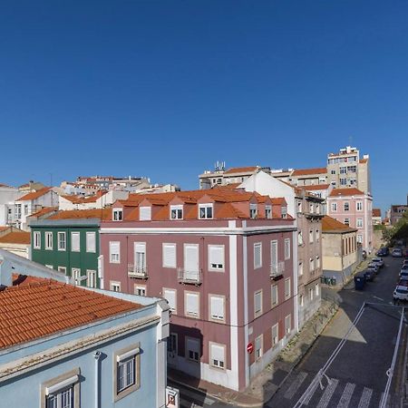 Classic Topfloor Apartment By Lovelystay Lisboa Eksteriør billede