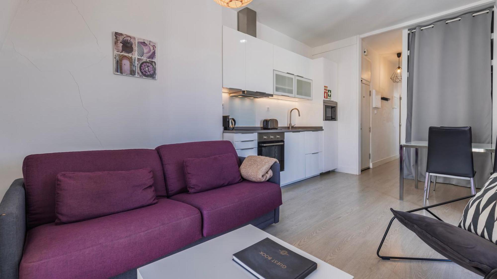 Classic Topfloor Apartment By Lovelystay Lisboa Eksteriør billede